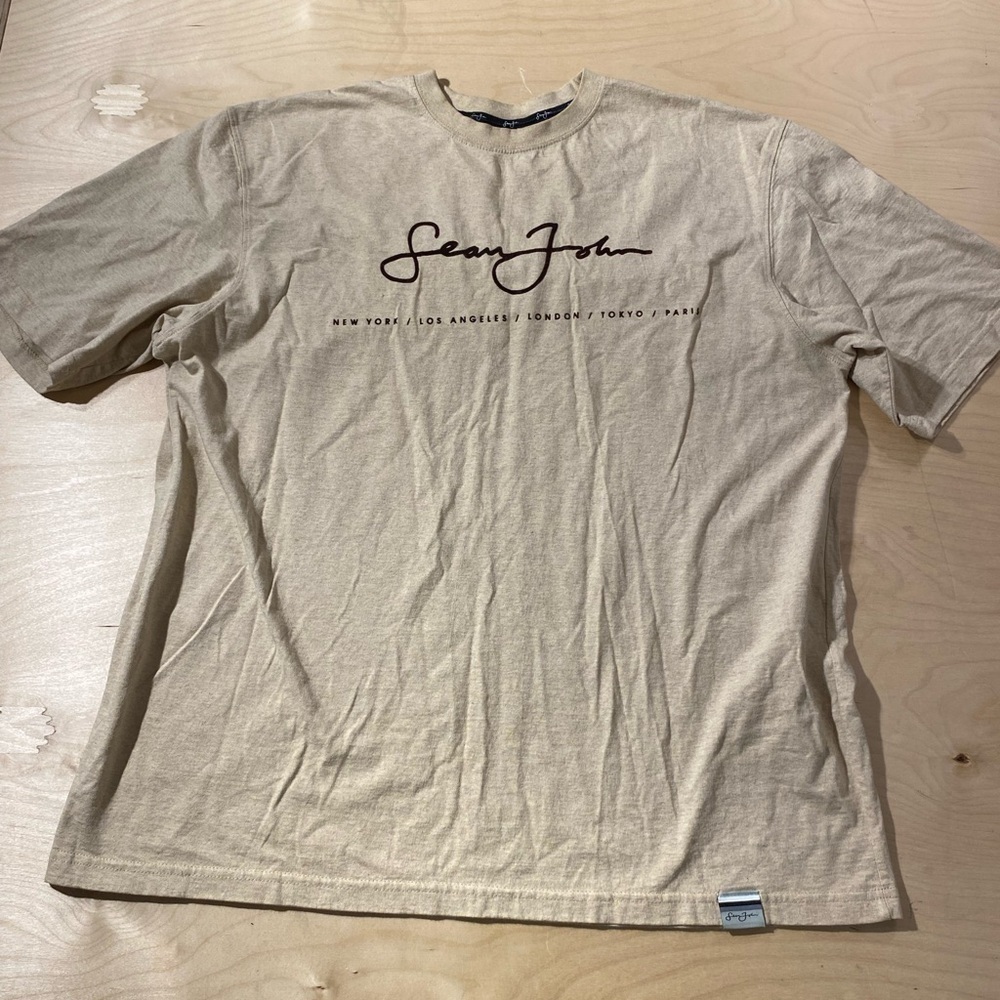 Sean John Beige Graphic Tee XXL (NO)